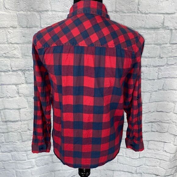 Passport 100% cotton plaid button down Longsleeve top red/navy blue sz Med women - Picture 8 of 10